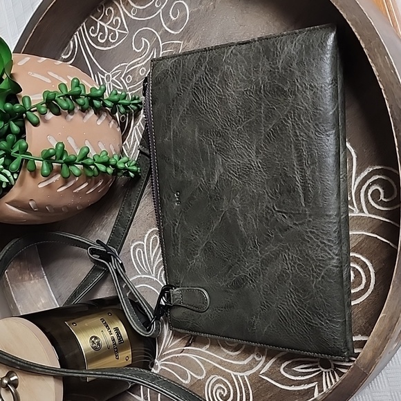 Crossbody Purse - Picture 2 of 9